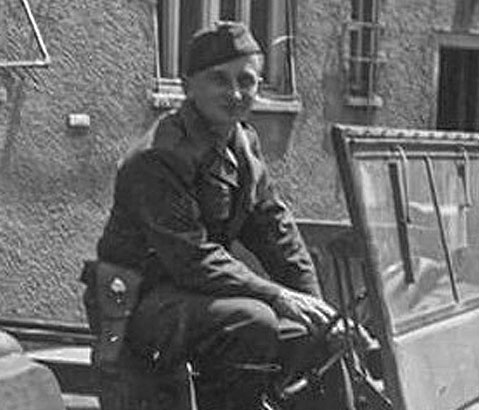 Bejamin Ferencz in 1945